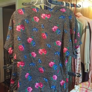 Short sleeve  blouse